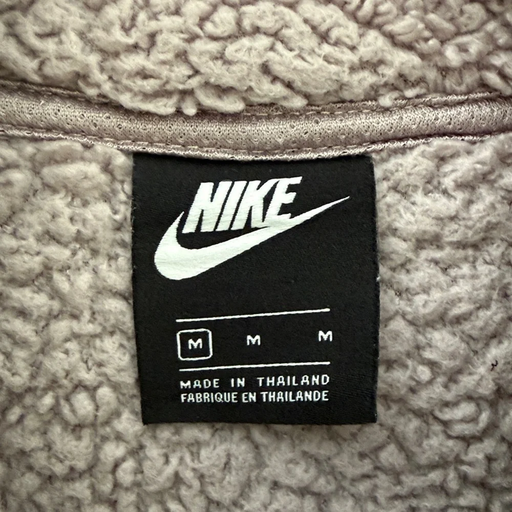 Nike Sherpa 1/4 Zip Women’s Tan and Neon‎ Yellow Fleece Jacket Size Medium